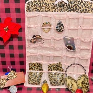 8-Piece Leopard Set Betsy Johnson Earrmuffs